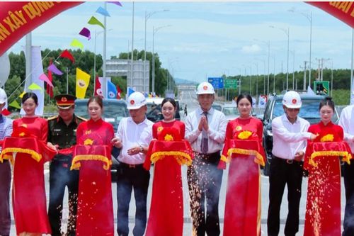 Chính thức thông xe Cao tốc Vạn Ninh - Cam Lộ
