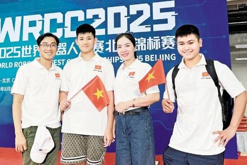 Học trò trường làng giành Huy chương Bạc thế giới