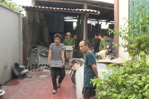 Công an xã Văn Môn: Ngăn chặn vi phạm về môi trường