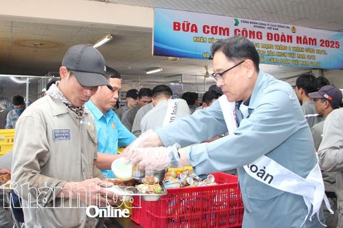 Công ty TNHH Đóng tàu HD Hyundai Việt Nam tổ chức 'Bữa cơm công đoàn' cho hơn 5.500 công nhân