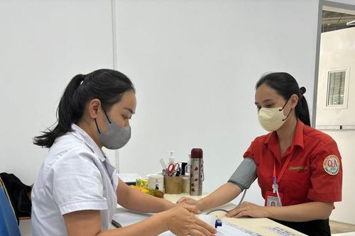 Công đoàn phối hợp doanh nghiệp đồng hành cùng nữ công nhân
