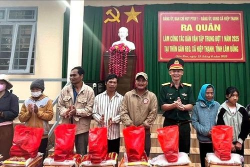 Lấy xây dựng 'thế trận lòng dân' làm nền tảng