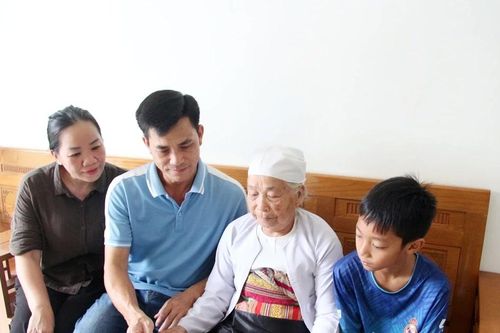 Dấn thân theo cách mạng - vị quan Lang xứ Mường được Bác Hồ gửi thư khen