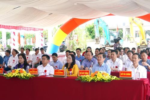 Khởi công dự án tái định cư tại Quảng Trạch