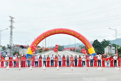 Khánh thành công trình cầu và đường tránh trung tâm xã Sơn Dương