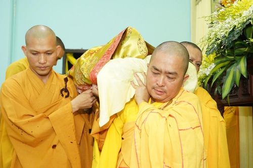 Đà Nẵng: Lễ nhập kim quan Hòa thượng Thích Hạnh Hoa tại tổ đình Phước Lâm