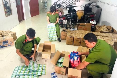 Mang 40.000 sản phẩm nghi hàng giả từ Nghệ An vào Gia Lai chờ tiêu thụ
