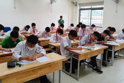 Miễn học phí từ 2025, phụ huynh vẫn phải đóng nhiều khoản đầu năm