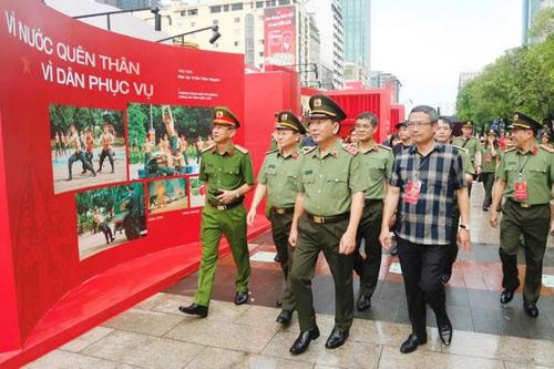 Góp phần lan tỏa hình ảnh đẹp của lực lượng CAND Việt Nam Anh hùng