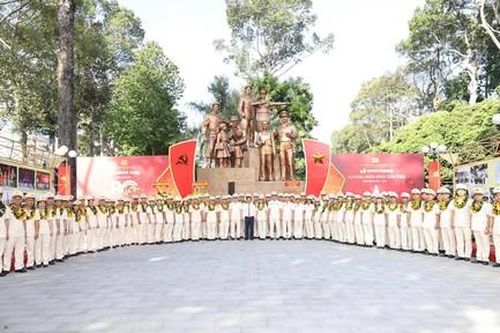 Loạt ảnh các hoạt động ý nghĩa của Công an TPHCM nhân kỷ niệm 80 năm ngày truyền thống CAND