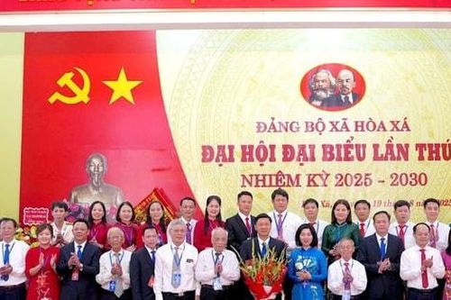 Ủy viên Ban Thường vụ Thành ủy, Phó Chủ tịch Thường trực HĐND thành phố Hà Nội Phùng Thị Hồng Hà:Phát huy truyền thống cách mạng, xây dựng Hòa Xá phát triển toàn diện