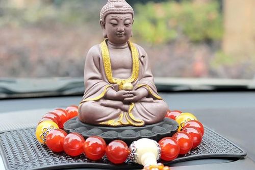 Người tuổi Thìn nên để vật phẩm này trên xe để chiêu tài lộc, vạn dặm bình an