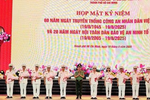 Công an TPHCM - 80 năm tiếp nối truyền thống anh hùng, xứng đáng niềm tin của Đảng, Nhà nước và Nhân dân