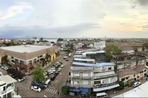 Nam Lào ký sự