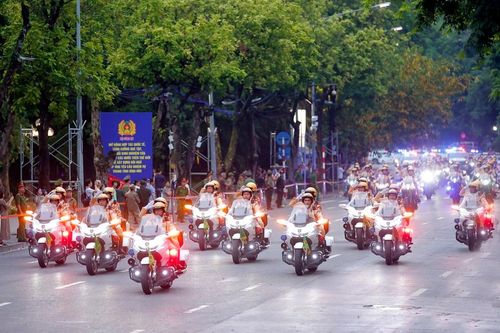 'Vượt nắng, thắng mưa', quyết tâm bảo đảm tuyệt đối an ninh, an toàn Lễ Kỷ niệm Quốc khánh 2-9