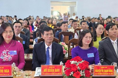 Phó Chủ tịch Thường trực Mặt trận tỉnh Gia Lai dự và chỉ đạo Đại hội Đảng bộ xã Biển Hồ
