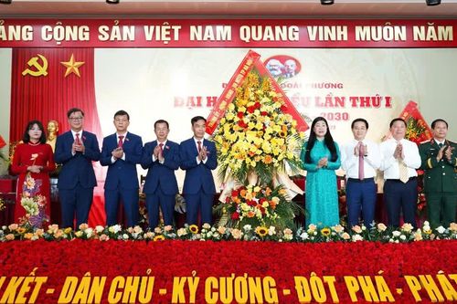 Đại hội đại biểu Đảng bộ xã Đoài Phương lần thứ I: xây dựng chính quyền vì dân phục vụ