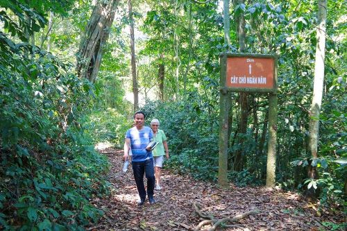 Những lưu ý khi đi trekking một mình