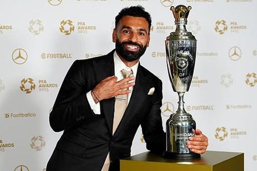 Salah lần thứ ba đoạt giải Cầu thủ xuất sắc nhất năm của PFA, đi vào lịch sử Ngoại hạng Anh