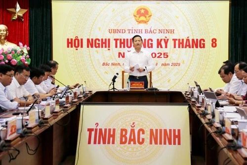 Bắc Ninh phấn đấu giữ vững vị trí nhóm 3-5 địa phương dẫn đầu cả nước về tăng trưởng kinh tế