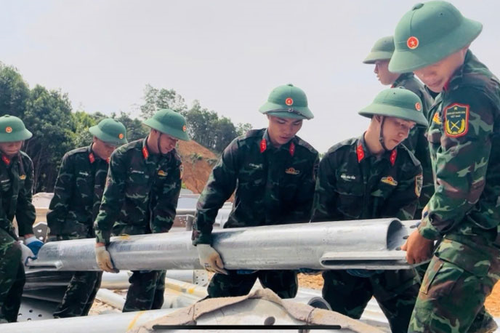 Bộ đội Quân khu 2 tham gia thi công đường dây 500kV Lào Cai - Vĩnh Yên: Núi cao ý chí càng cao