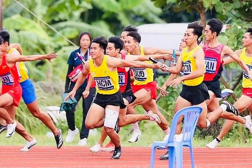 Thi đấu xuất sắc ngày cuối, điền kinh TPHCM vươn lên hạng 3 giải vô địch tiếp sức quốc gia 2025