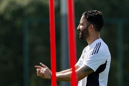 Vòng 1 Ngoại hạng Anh: Đã thấy tia hy vọng ở sân Old Trafford