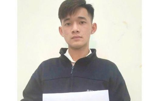 Xin qua đường, nam thanh niên bất ngờ bị đâm nhiều nhát dao