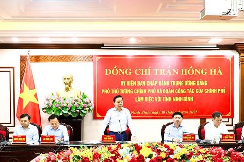 Phó Thủ tướng Trần Hồng Hà: Ninh Bình muốn phát triển đô thị bền vững cần chuyển đổi kinh tế xanh và tập trung chuyển đổi số