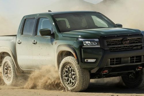 Ford Ranger Raptor có đối thủ mới