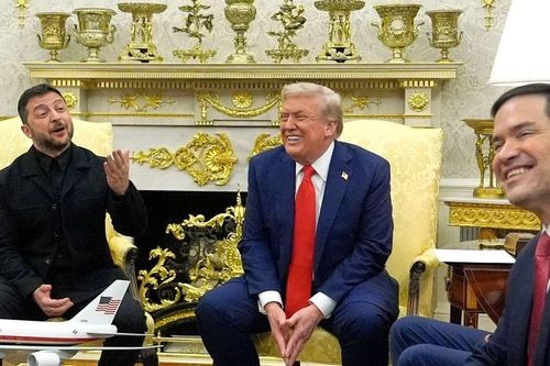 Nhà thiết kế hé lộ về bộ vest mang hy vọng hòa bình của Tổng thống Ukraine