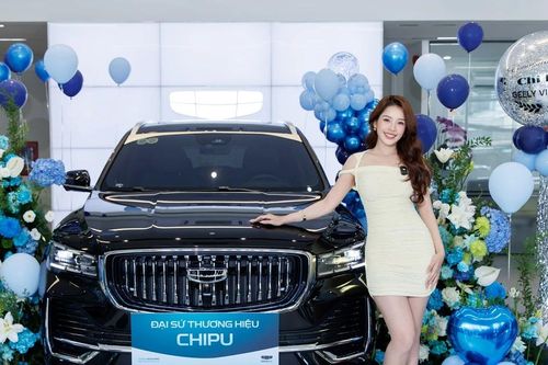 Chi Pu rạng rỡ trong lễ bàn giao Geely Monjaro, SUV bán chạy nhất Trung Quốc