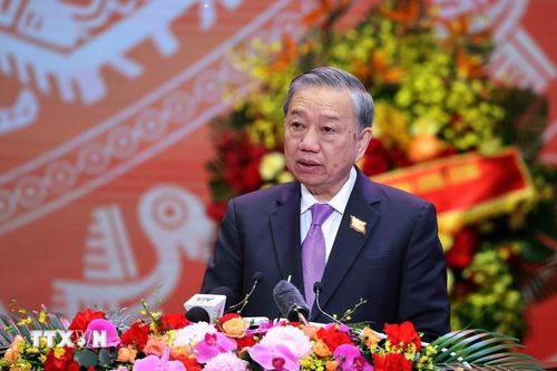 Tổng Bí thư: Đằng sau sự chuyển mình của nền kinh tế là những đêm trắng họp bàn