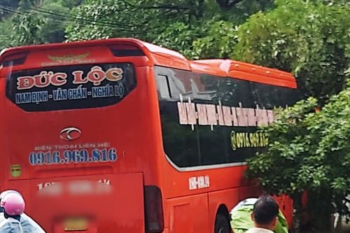 Tai nạn xe khách chở 38 người tại Lào Cai, 1 người tử vong