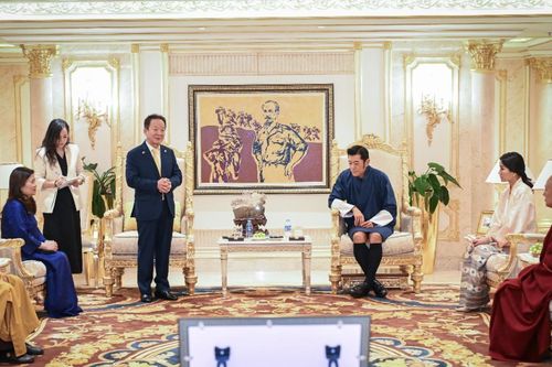 Quốc vương Bhutan và Hoàng hậu thăm Tập đoàn T&T Group