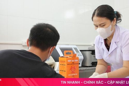 Lần đầu tiên triển khai kỹ thuật xét nghiệm tải lượng virus HIV tại CDC Hà Tĩnh