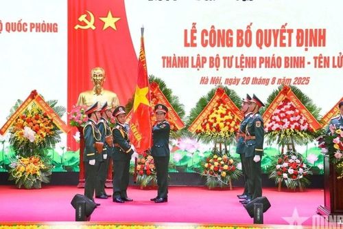 Công bố quyết định thành lập Bộ Tư lệnh Pháo binh-Tên lửa