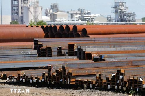 Washington tăng thuế đối với hơn 400 mặt hàng chứa nhôm, thép