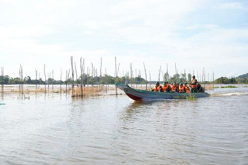 Vững biên cương mùa nước nổi