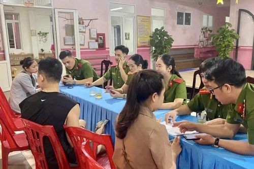 Nỗ lực vì nền hành chính chuyên nghiệp, hiện đại