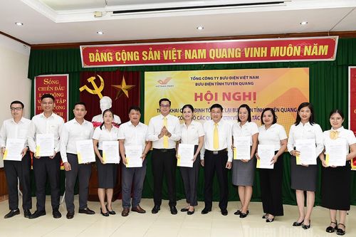 Hội nghị triển khai quyết định tổ chức lại Bưu điện tỉnh Tuyên Quang