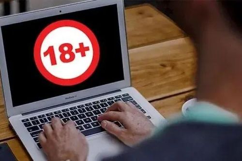 Mất gần 2 tỷ đồng sau khi truy cập web 'đen'