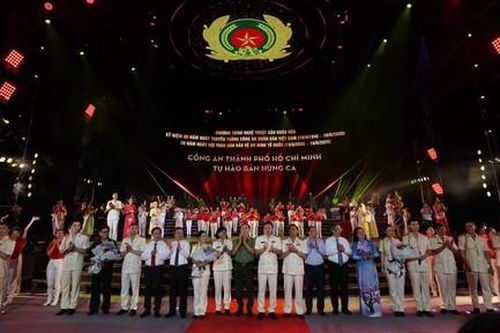 Trung tướng Mai Hoàng: Hun đúc tự hào, nâng cao ý chí