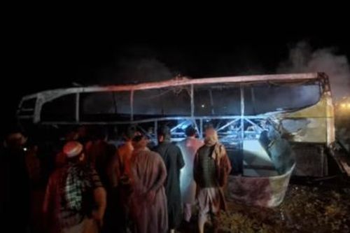 Xe buýt bốc cháy ở Afghanistan khiến 76 người chết, nhiều nạn nhân là trẻ em