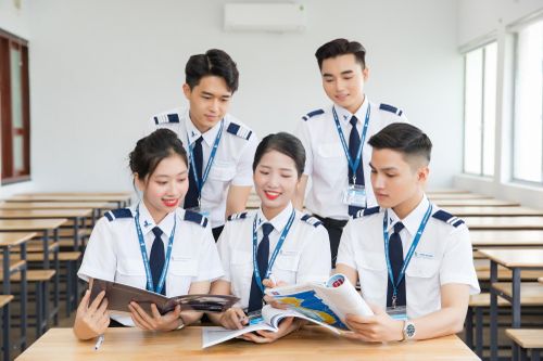 Điểm chuẩn Học viện Hàng không Việt Nam 4 năm gần đây thay đổi thế nào?