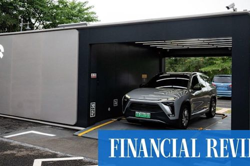 Trung Quốc 'tăng tốc' với công nghệ đổi pin xe điện chỉ cần 3 phút