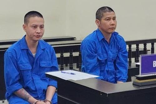 Nhóm thuê ô tô mang đi bán bị CSGT dừng xe phát hiện vì dùng biển số giả