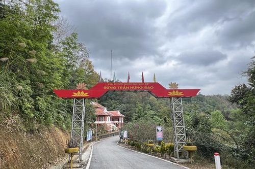 'Địa chỉ đỏ' nơi phên giậu Tổ quốc trên hành trình du lịch