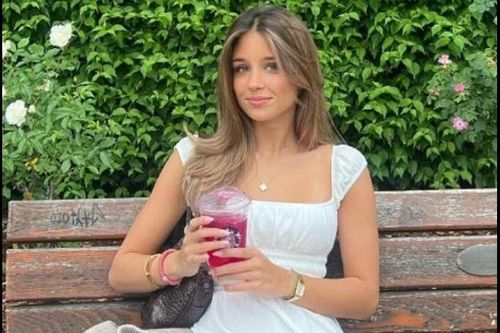 Sao trẻ liều mình tán tỉnh con gái 17 tuổi của tượng đài Bayern