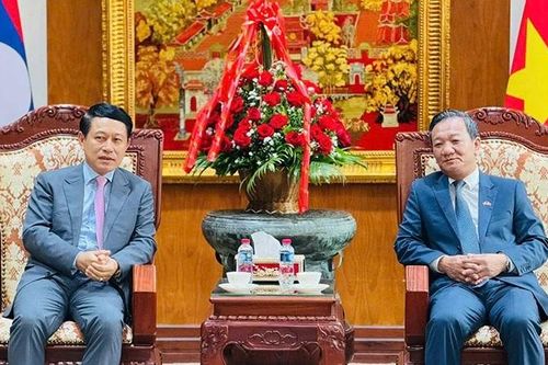 Các cơ quan, đơn vị Lào chúc mừng 80 năm Cách mạng Tháng Tám và Quốc khánh 2/9